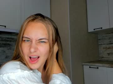 girl 18+ Teen Pussy Pics On Web Cams with lindamildreda