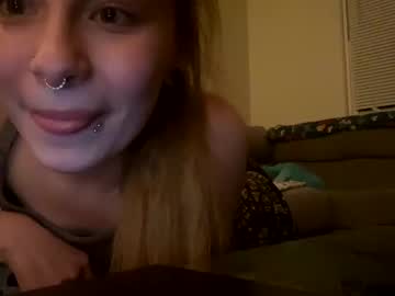 girl 18+ Teen Pussy Pics On Web Cams with klevans23