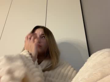 girl 18+ Teen Pussy Pics On Web Cams with norakiso