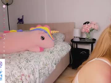 girl 18+ Teen Pussy Pics On Web Cams with katysha_
