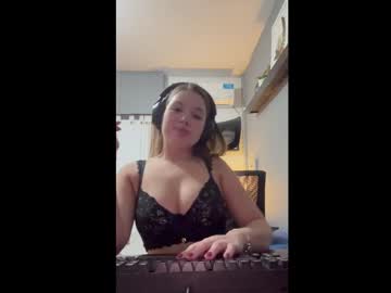 girl 18+ Teen Pussy Pics On Web Cams with eemilyyyy19